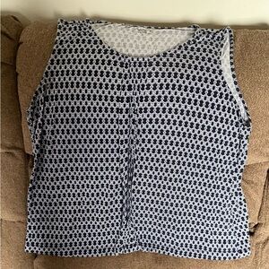 Croft & Barrow Sleeveless Top with pleated front. Size PXL